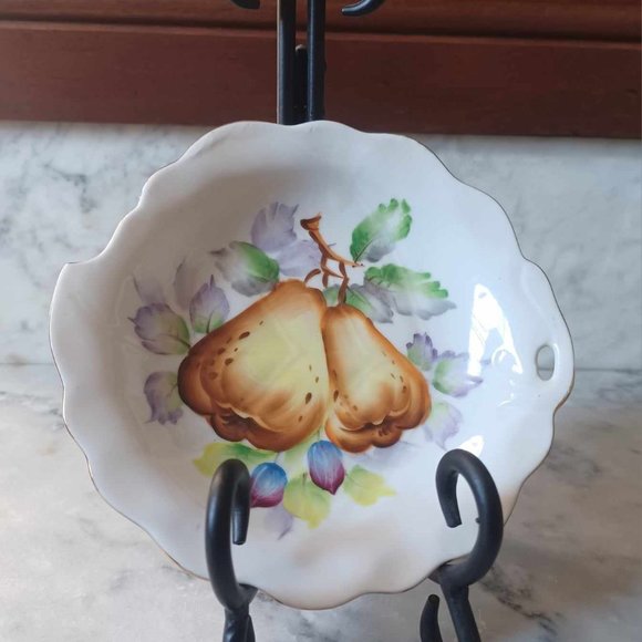 MCM UCAGCO Japan Hand Painted Pears, Small Plate, Unusual Rim, Vibrant Colors - Picture 7 of 9